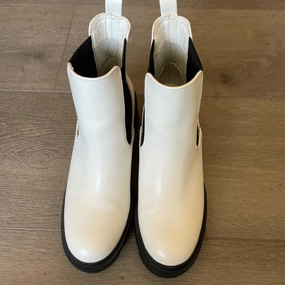 White lulus boots - Picture 2 of 5